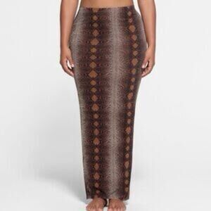SKIMS mesh snakeskin tube maxi skirt / size L